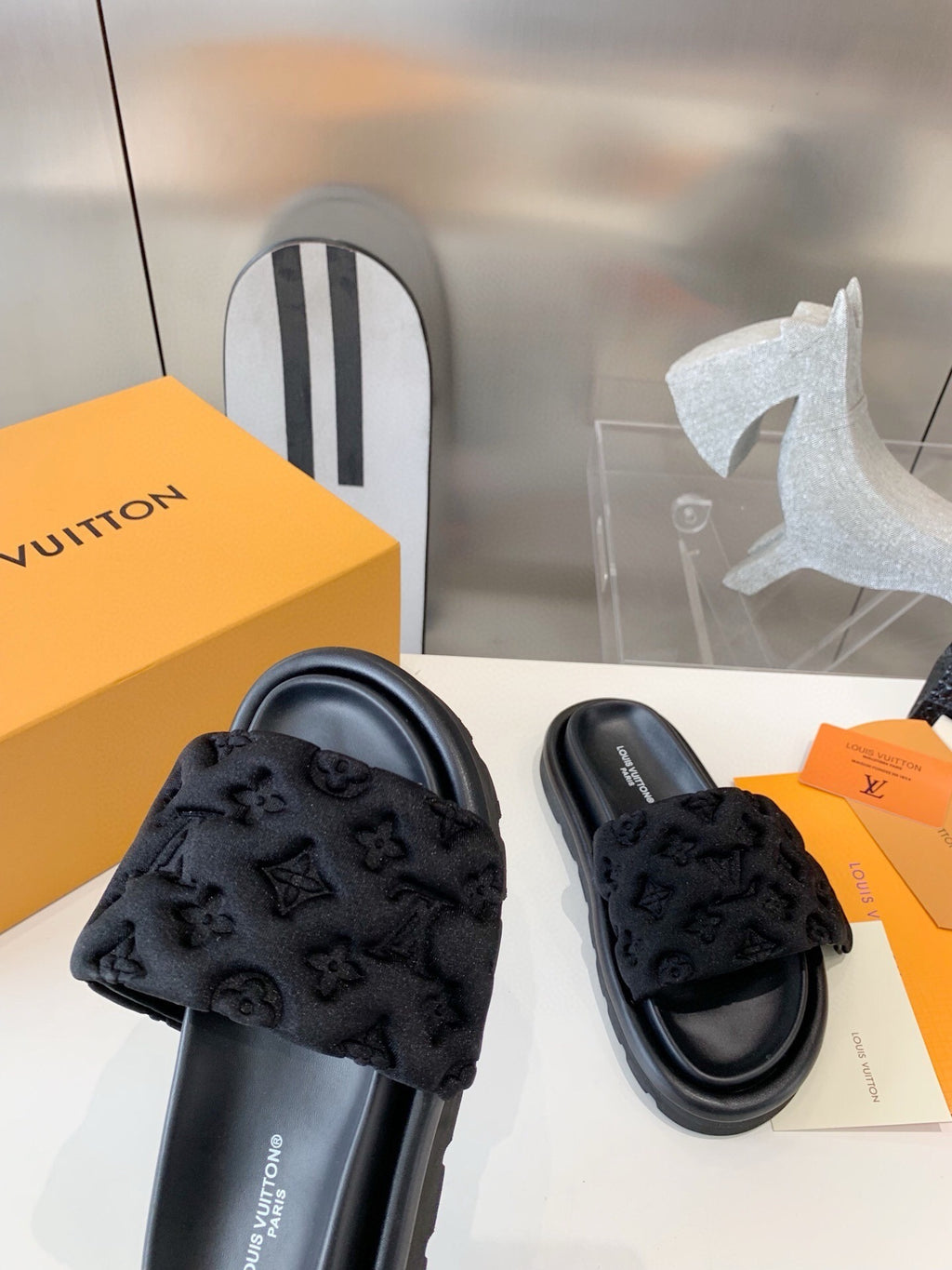 Louis Vuitton Pool Pillow comfort Mules