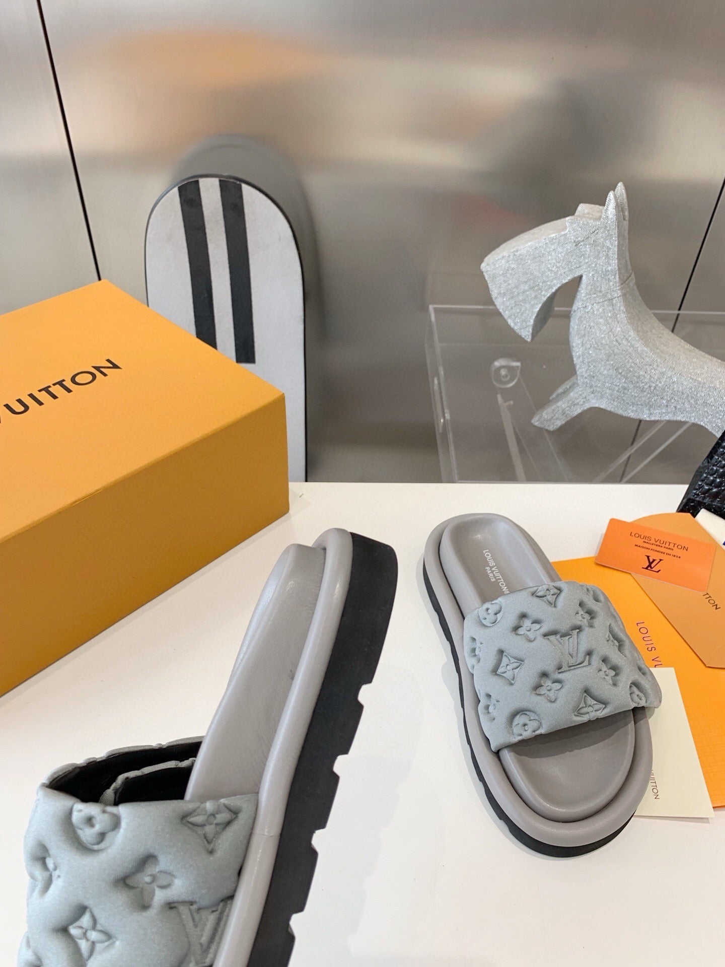 Louis Vuitton Pool Pillow comfort Mules