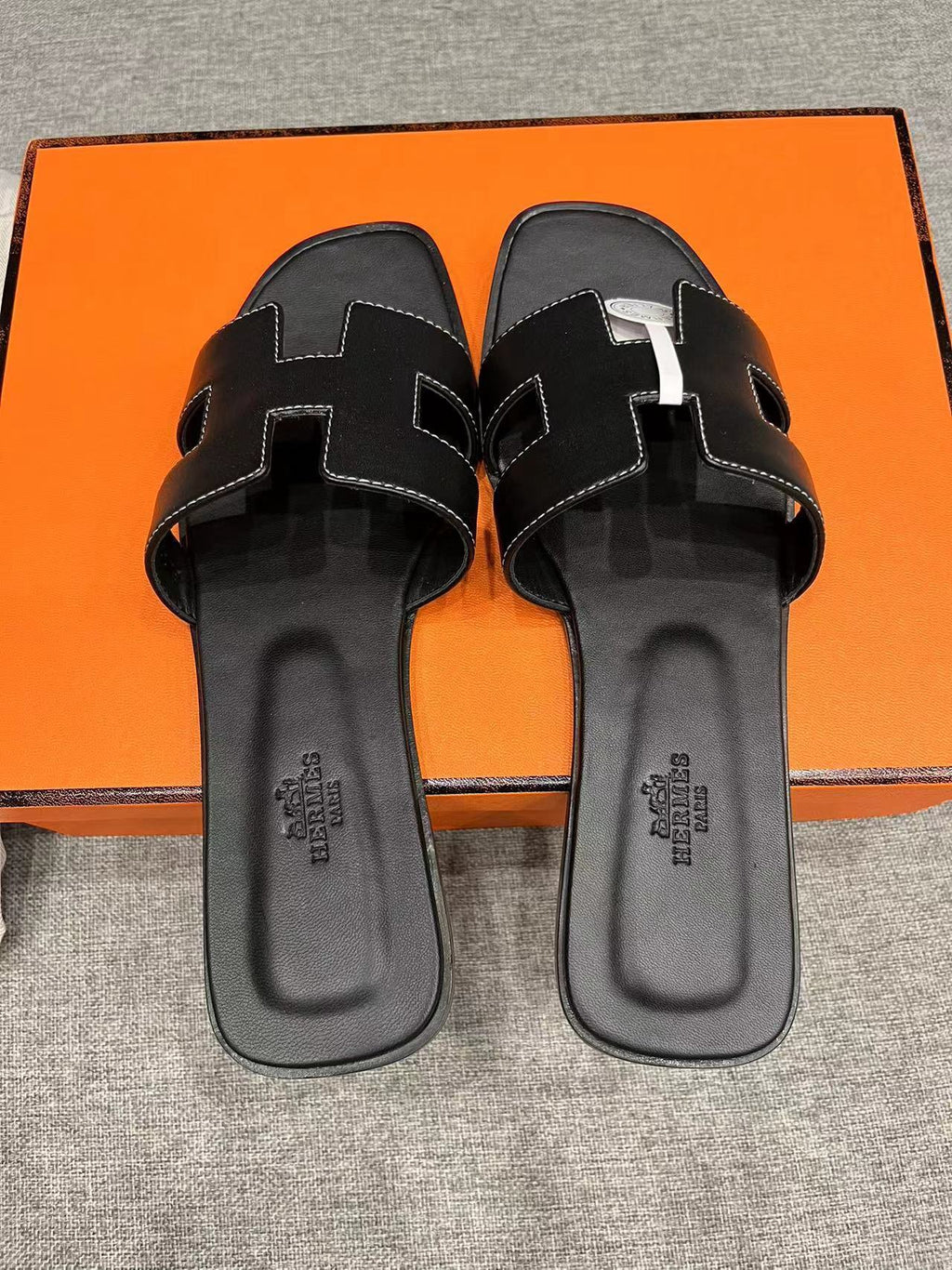 Hermès Oran sandal