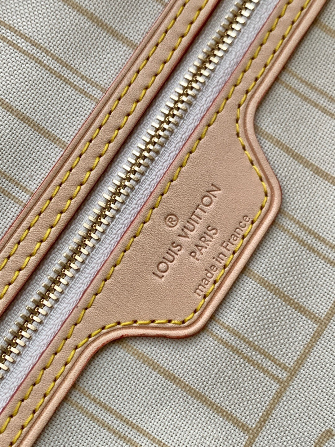 Louis Vuitton Neverfull MM