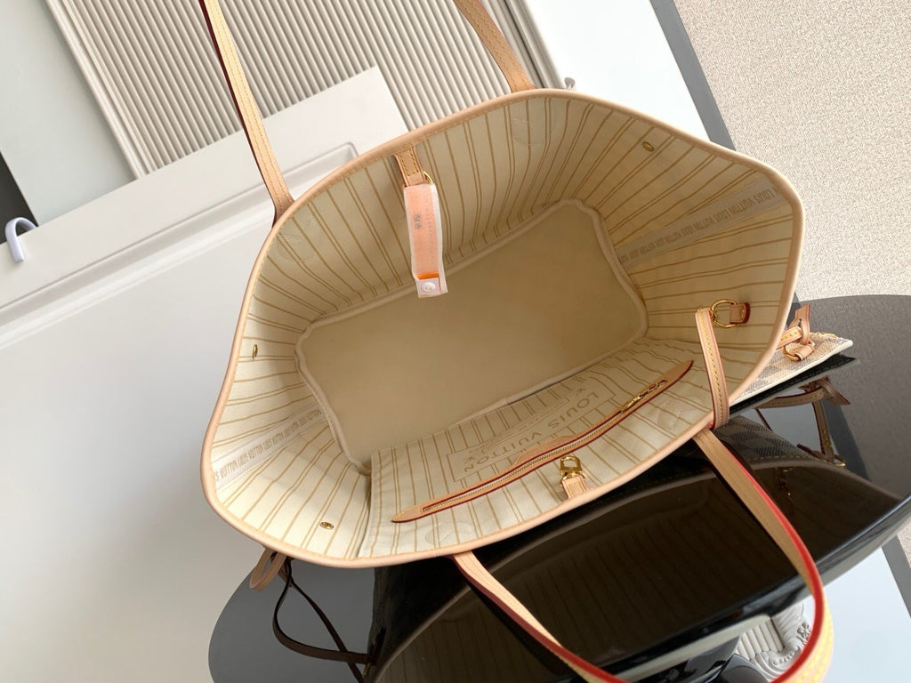 Louis Vuitton Neverfull MM