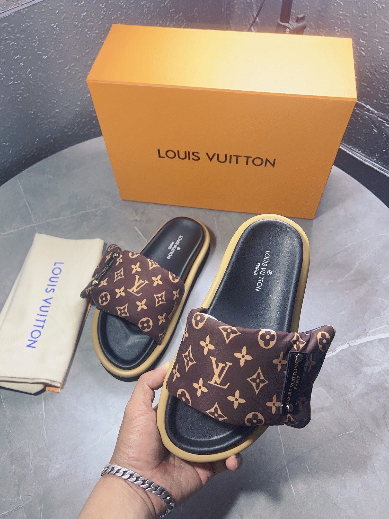 Pool Pillow Flat Comfort Mule